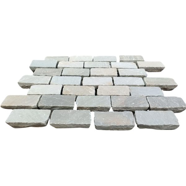 200x100mm Pack 40-60mm 11.60m2 Light Grey Cobbles Setts