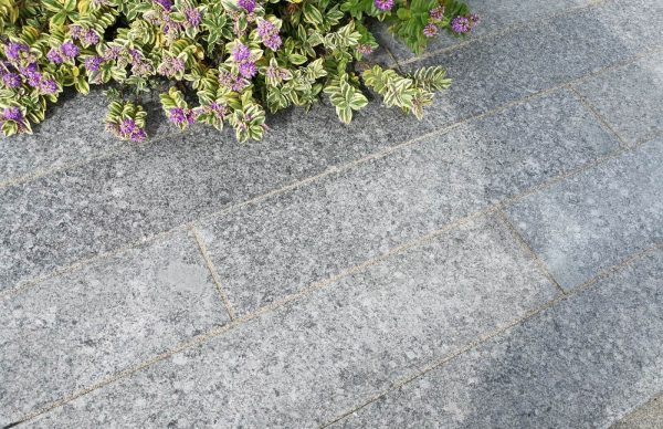 Black Pearl Granite Textured Paving 22MM - Image 3