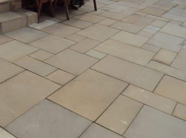600 Patio Pack 19.50m2 Golden Sand Natural Sandstone Paving - Image 2