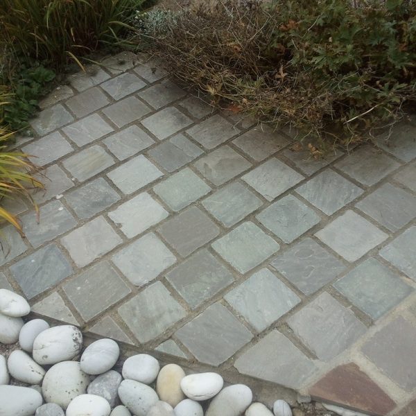 150×150×22mm Pack 23.04m2 Kandla Grey Cobbles - Image 3