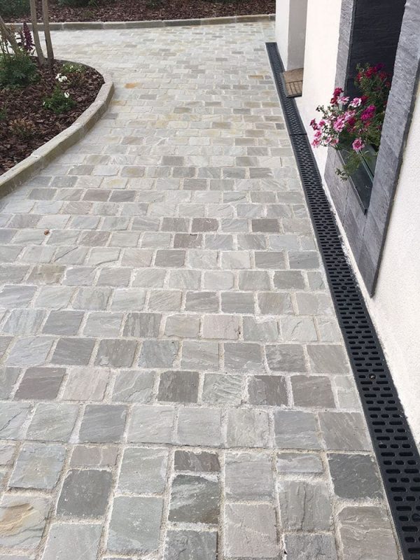 150×150×22mm Pack 23.04m2 Kandla Grey Cobbles