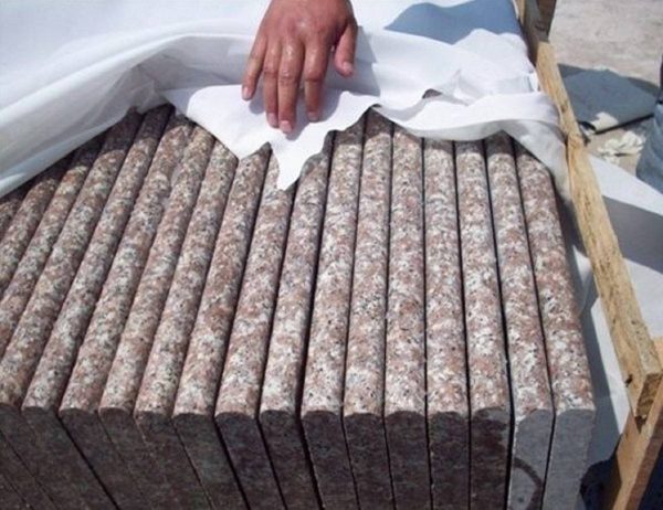 Rosa Pink Granite Steps 1200x400mm (30nos / 36 lm)