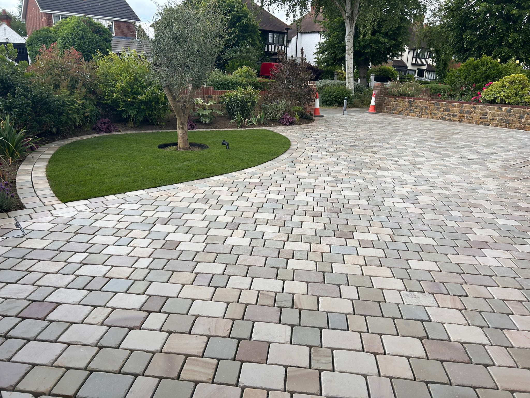 Santa Fee 40mm Tumbled Block Paving 10.80m2 - Image 2