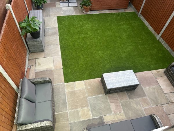 Raj Green Tumbled Paving