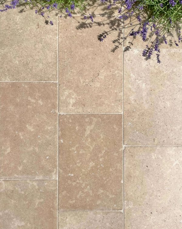 Acid Wash Sinai Pearl Tumbled Limestone Paving - Image 3