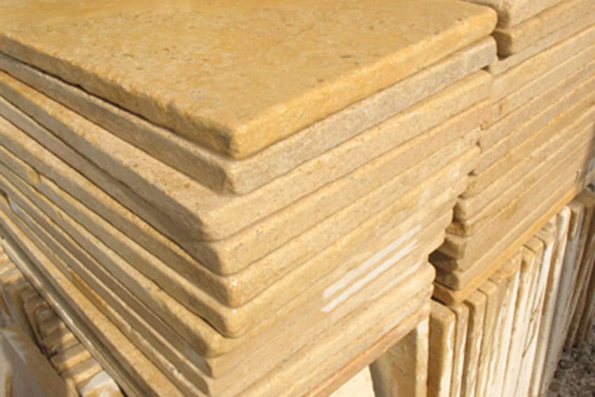 Sunny Gold Marble Half Honed Tumbled Paving - Image 4